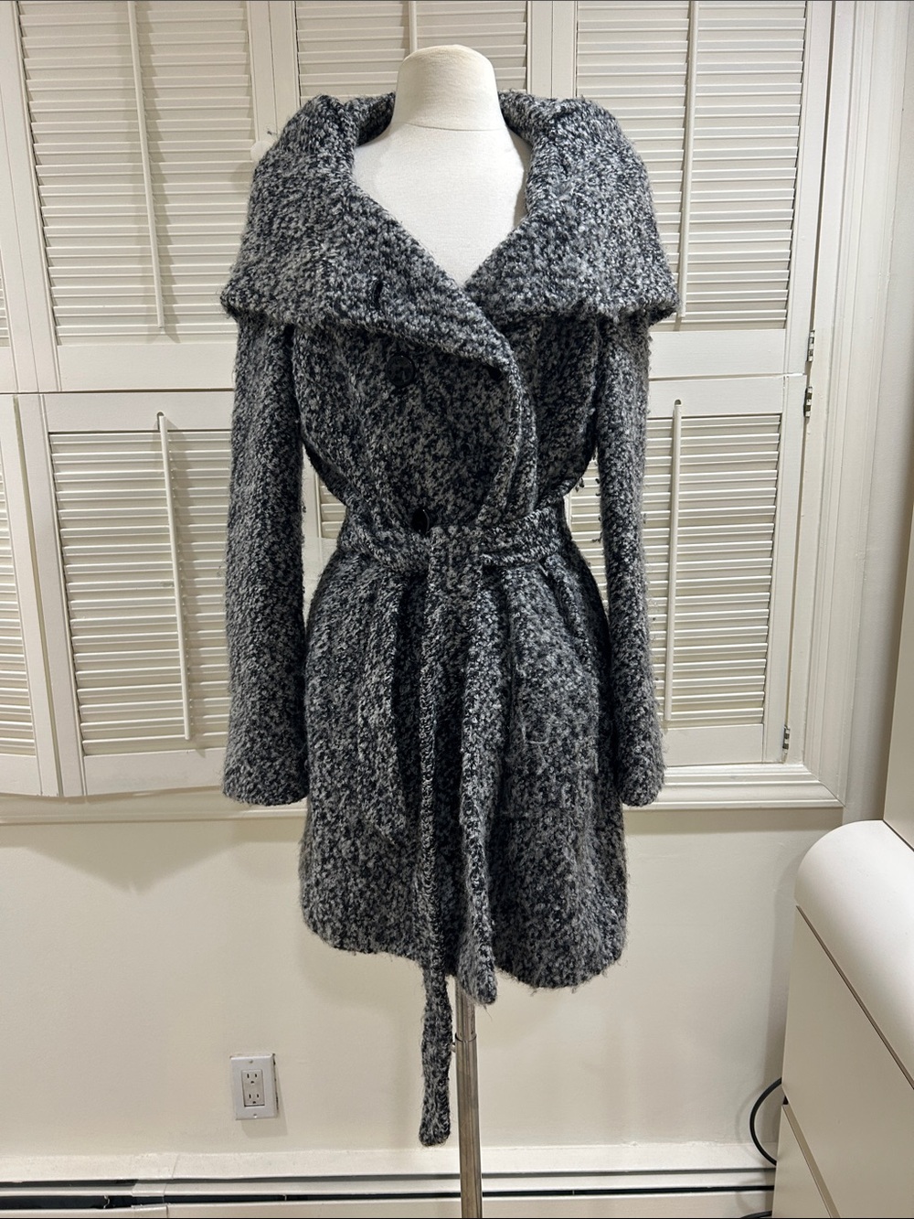 Calvin Klein Gray Textured Belted Wool-Blend Coat in great condition